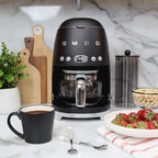 Cafetière filtre SMEG Noir Mat DCF02BLMEU