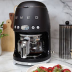 Cafetière filtre SMEG Noir Mat DCF02BLMEU